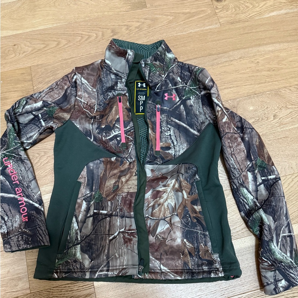 Under Armour Women’s Camo Softshell